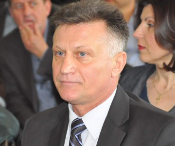 Primarul de la Medgidia semnează pentru alimentarea Lafarge cu energie electrică. Ce belele îi mai aduce ENEL